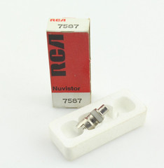 New NOS Qty 1 RCA 7587 NUVISTOR NOS Sharp Cutoff Tetrode Tube Made in USA