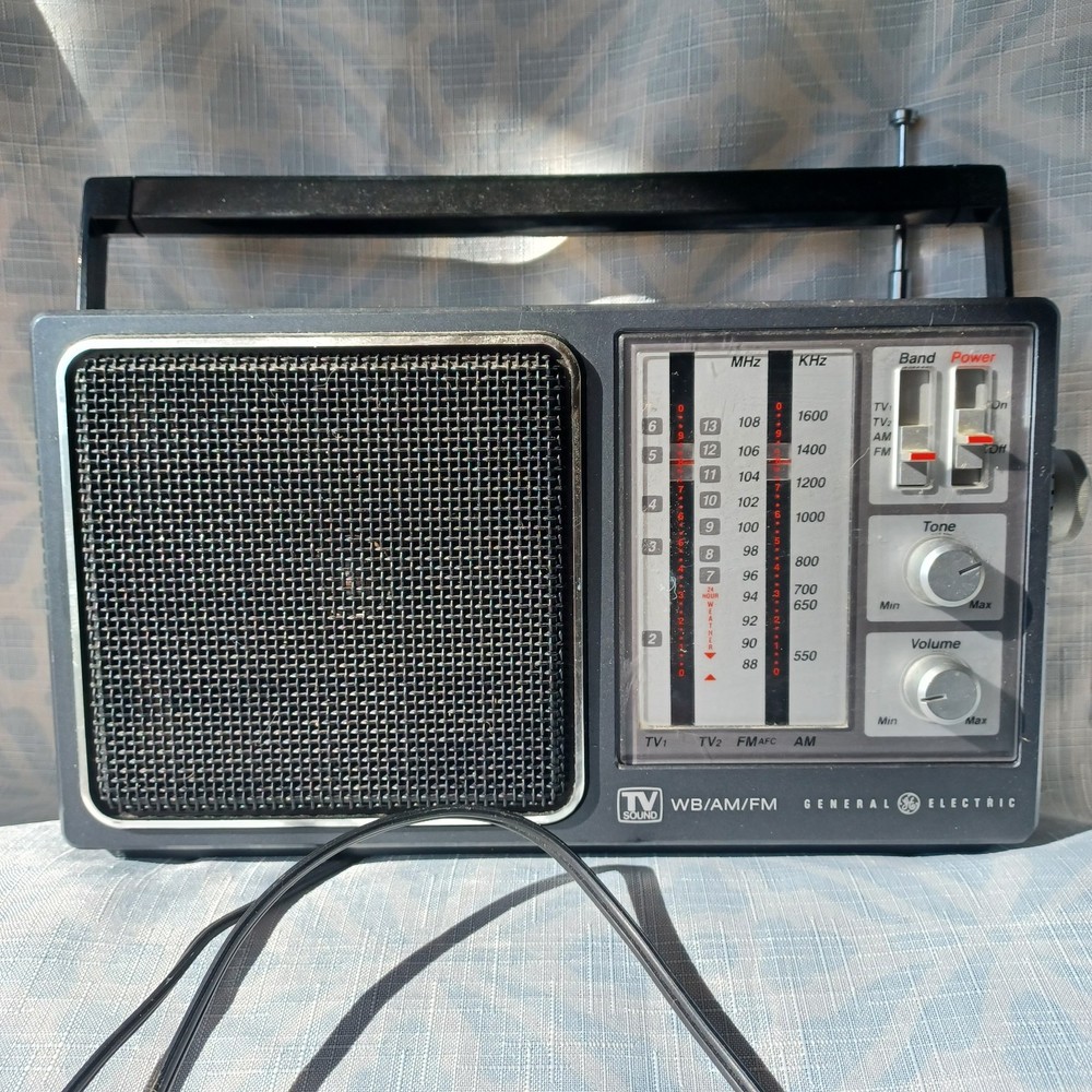 GE General Electric 4 Band Receiver TV/WB/AM/FM Radio 7-2945A TV Sound Tested