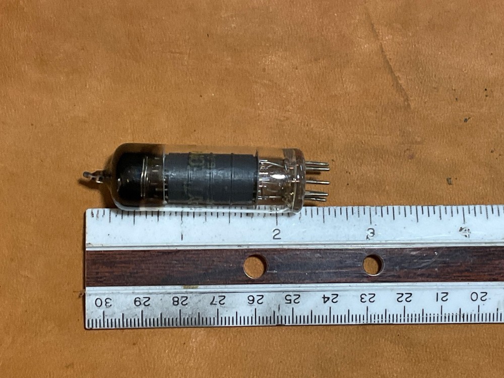 Vintage Raytheon Vacuum Tube 6AR5 Untested