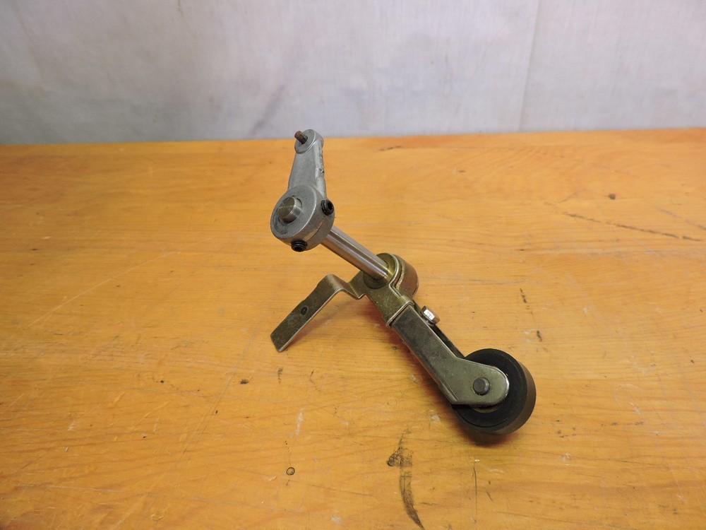 Revox A-77 (S.L.S.) with dolby Reel to Reel Part – Pinch Roller Assembly.