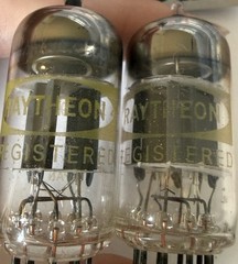 NOS J-02 RAYTHEON ECC83 / 12AX7 Japan Matched Pair Hifi Audio Tubes