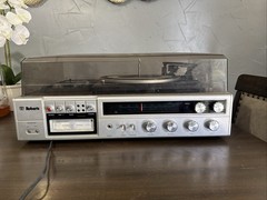 Robert’s The Pro Line ( Cassete/ Radio Am/fm ) / Records Player/ 8 Track)Parts O