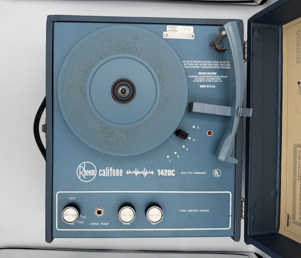Vintage Califone Turntable 1420k Portable record player 4 speed phonograph Case
