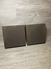 1980’s Radio Shack 2 Wooden Wall Mount Speaker Set Model #40-219A