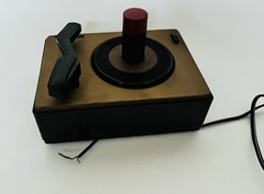 VTG RCA VICTOR 45-J-2 45 rpm Record Player Turntable Powers Up -For Parts/Repair