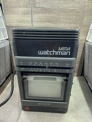 Vintage Sony Mega Watchman FD-500 B&W TV Am/Fm Receiver Radio Works