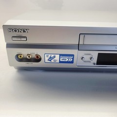 Vintage 2004-2005 Sony SLV-N750 Hi-Fi Sterio VHS VCR *For Parts Or Repair*