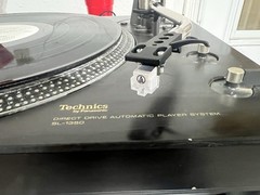 Technics SL-1350 ~ Vintage Direct Drive Automatic Turntable ~ Clean / Works well