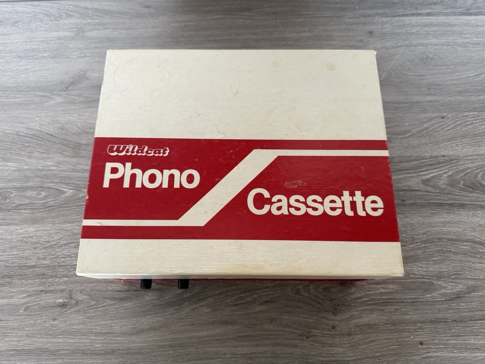 Wildcat Portable Phono Record/Cassette Player WC145: Record Player Please Read